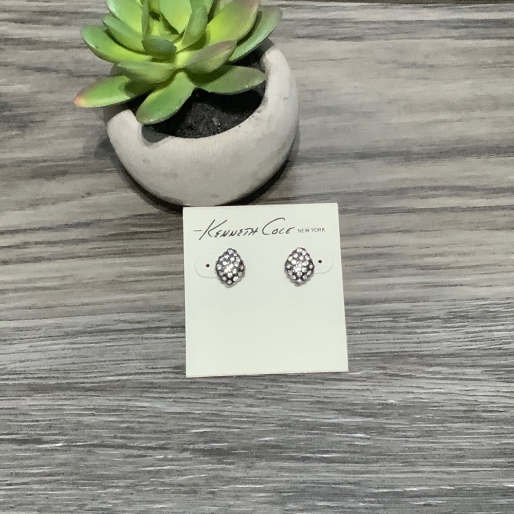 New Kenneth Cole Pierced Earrings